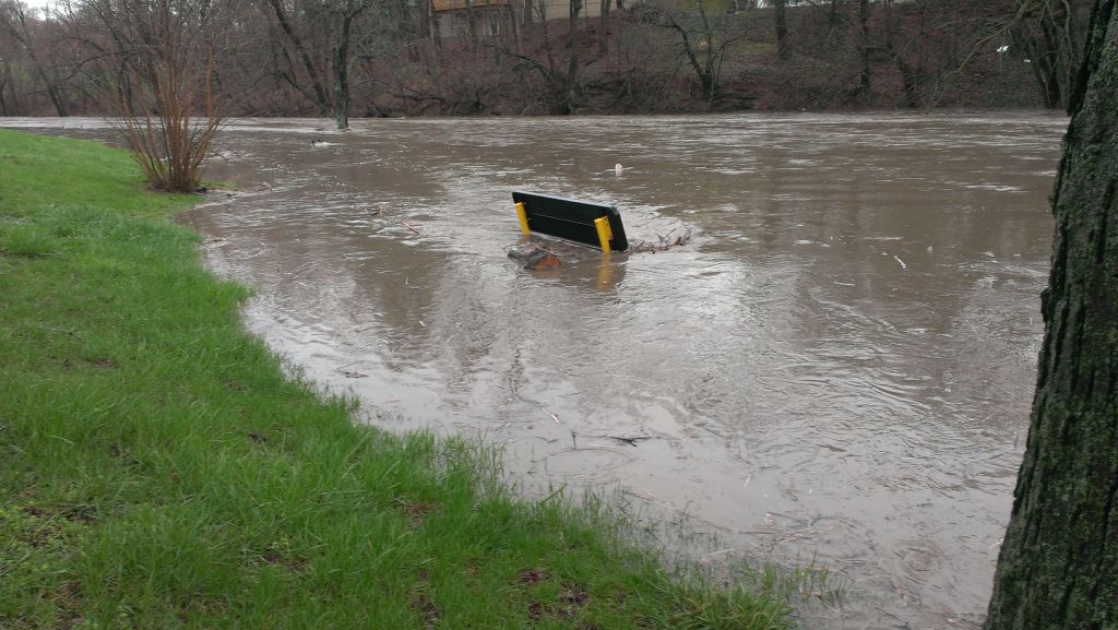 Duck Creek rises fast